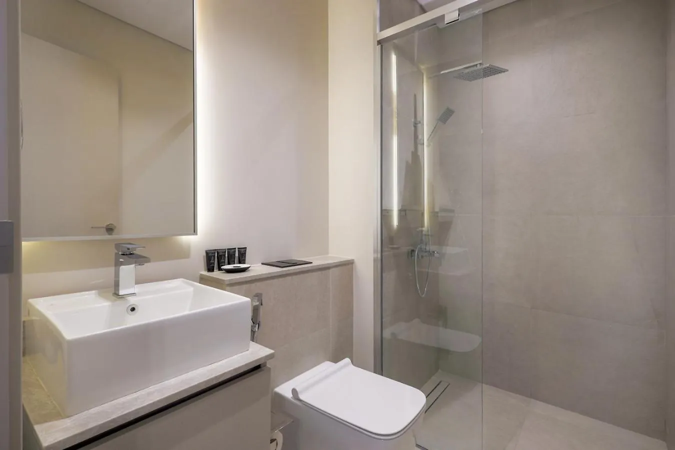 Mag Eye Townhouse - 2Br & M Room Townhouse - Allsopp & Allsopp 두바이 0*,  아랍에미리트