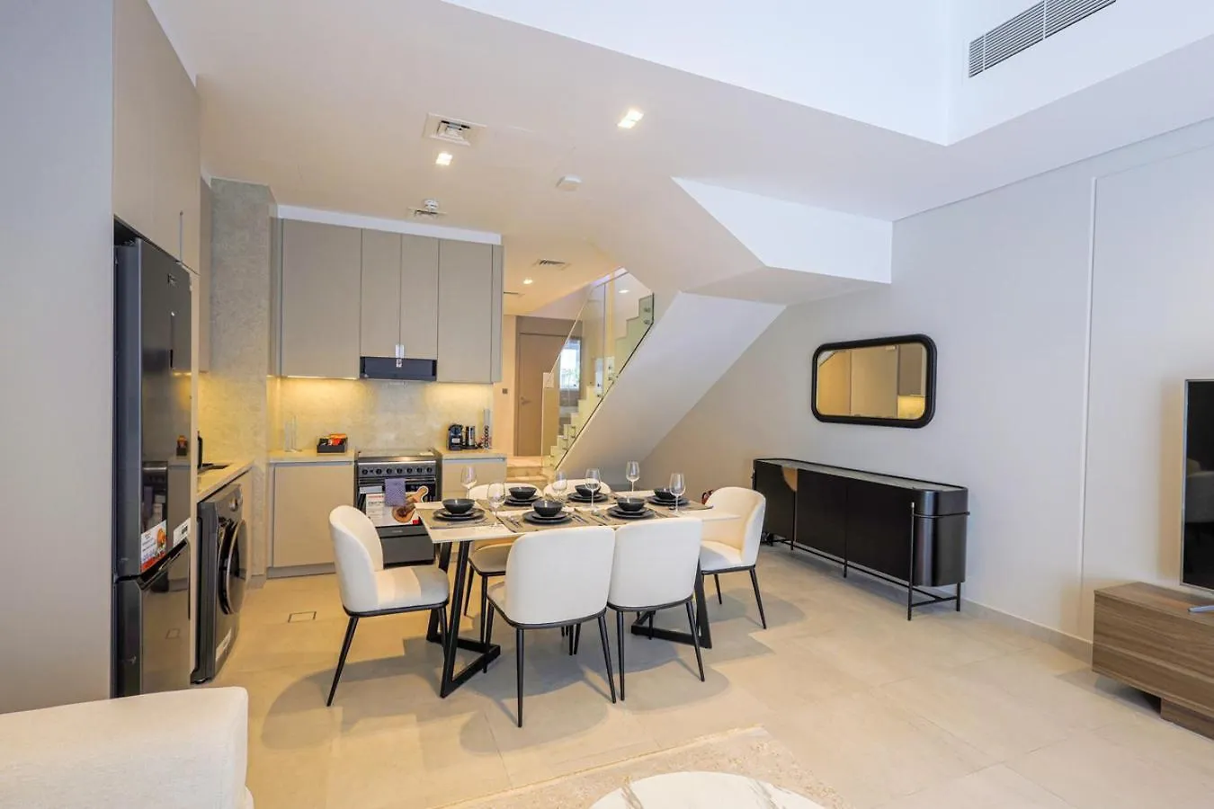 Holiday home Mag Eye Townhouse - 2Br & M Room Townhouse - Allsopp & Allsopp Dubai